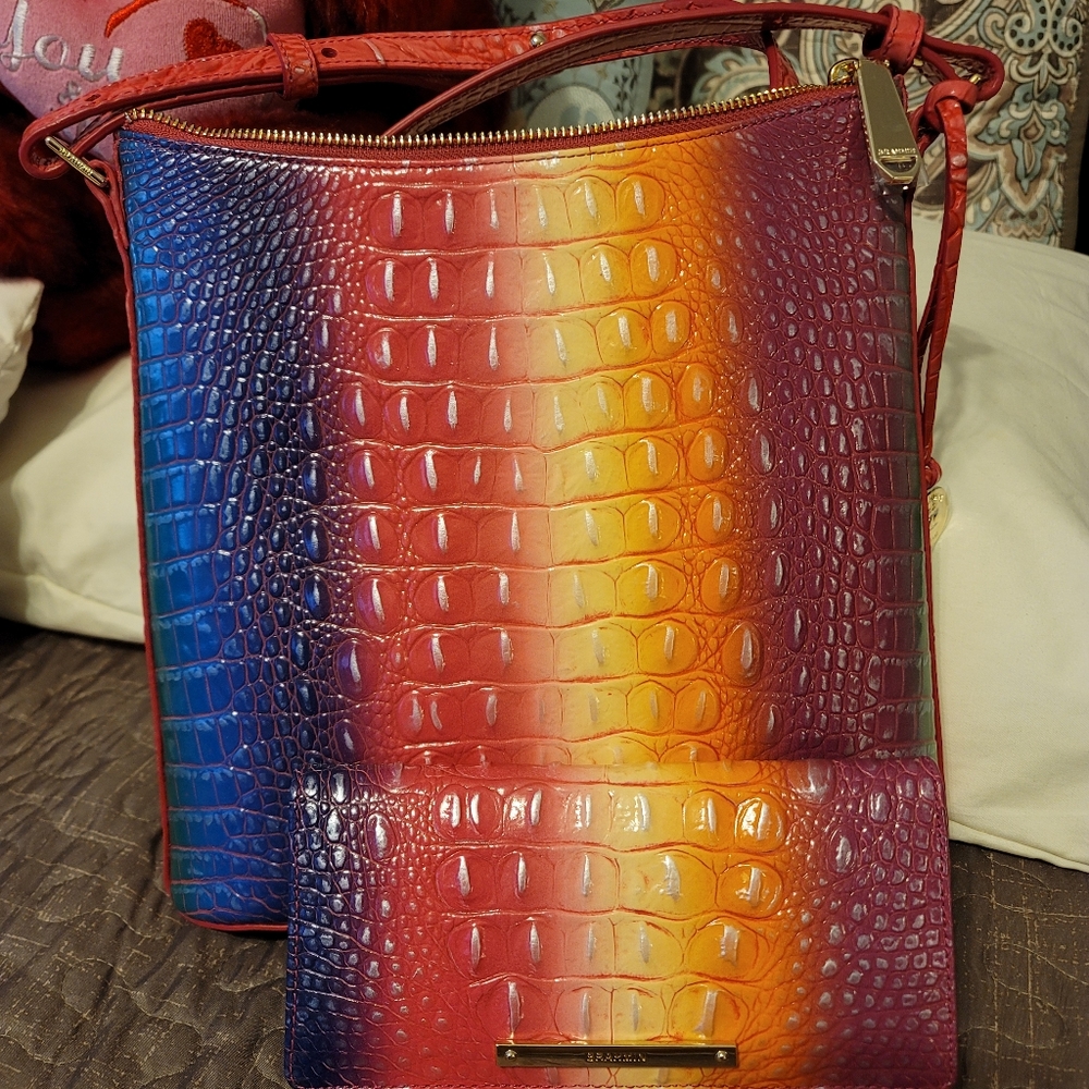 Confection Katie with matching Ady wallet